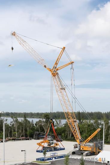 Crawler-Crane