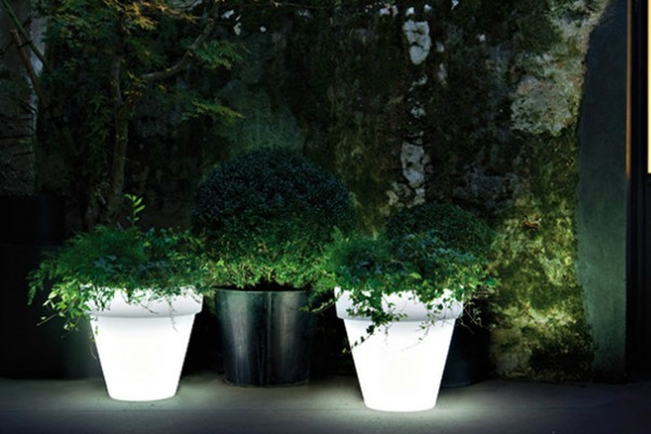 Illuminated-Planting-Pots