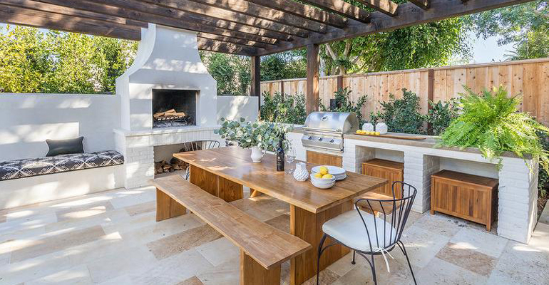 outdoor-kitchen