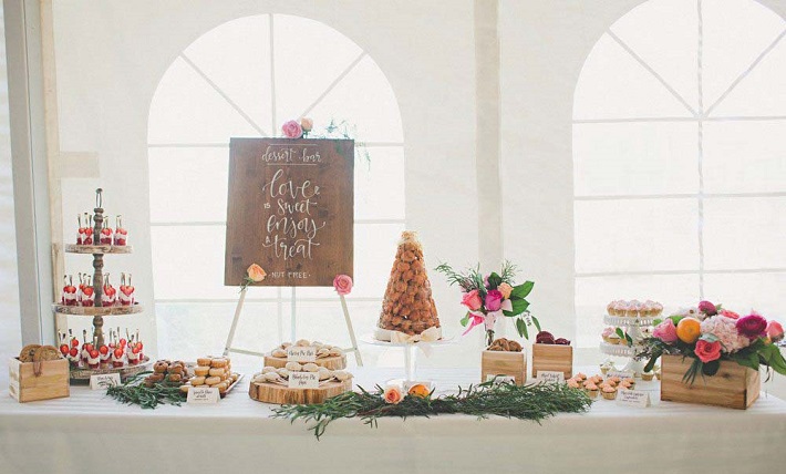 wedding sweet table