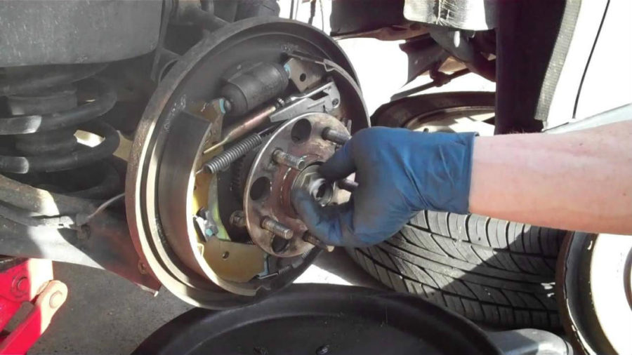 car hub bearing maintenance