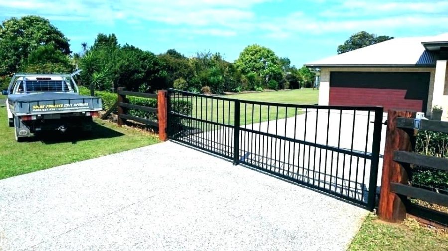 solar panel gate