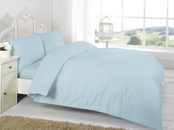 sky blue bed sheets