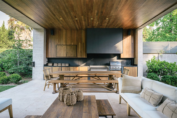 outdoor-kitchen