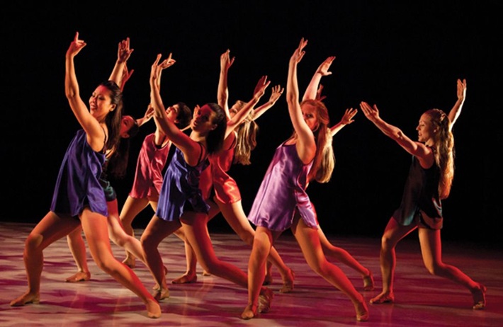 Dancers with jazz costumes